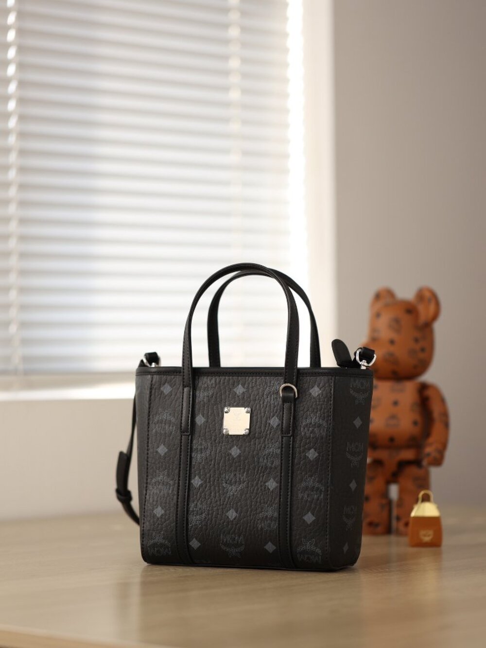 MCM Tote Bag - Picture 2 of 8